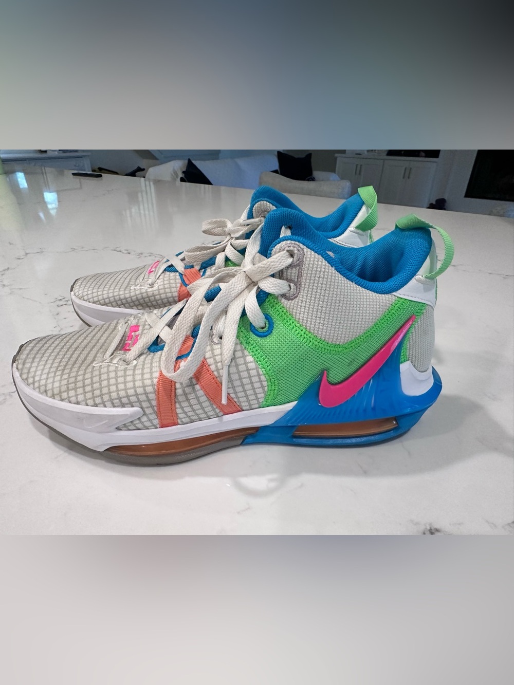 MENS USA SIZE 8.5 NIKE LEBRON WITNESS 7 GREY FOG MULTICOLOR DM1123-003